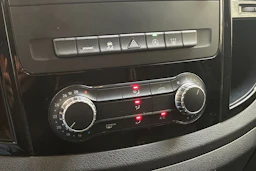 harmaa Mercedes-Benz Vito 2021 kuva 25.