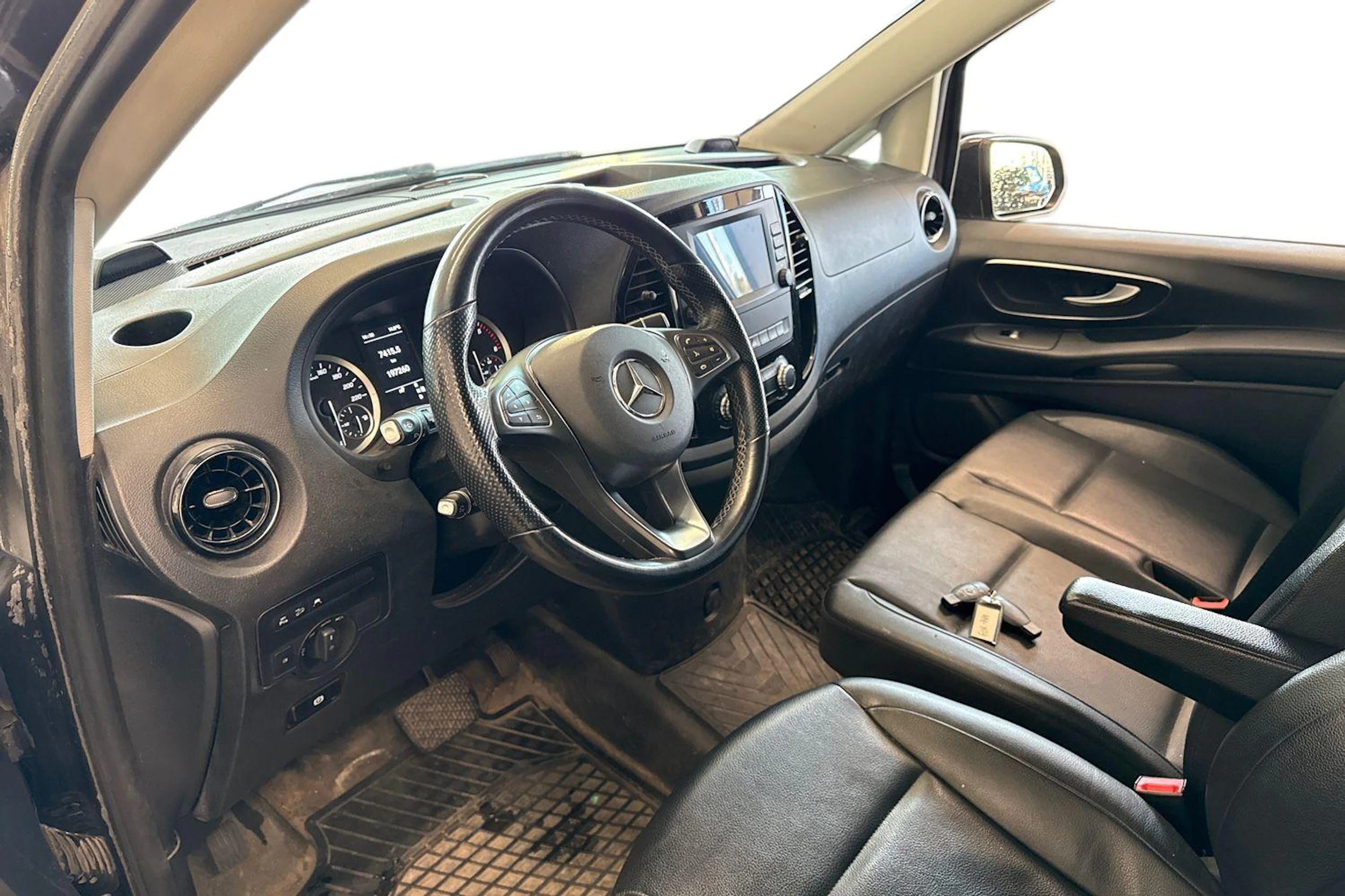 harmaa Mercedes-Benz Vito 2021 kuva 3.