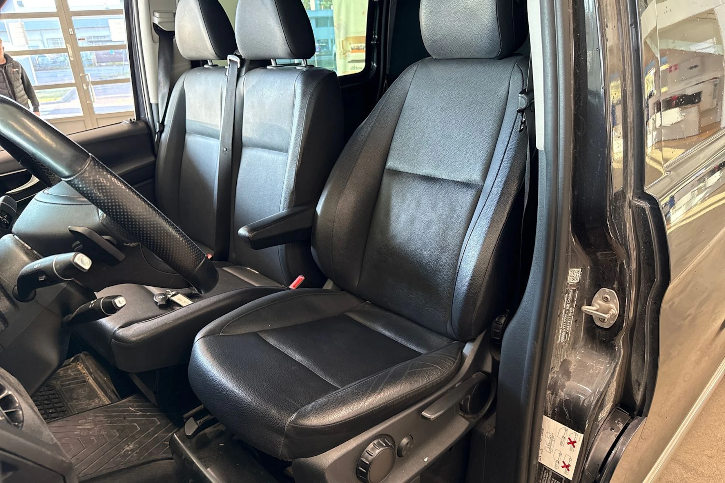 harmaa Mercedes-Benz Vito 2021 kuva 9.