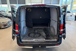 harmaa Mercedes-Benz Vito 2021 kuva 16.