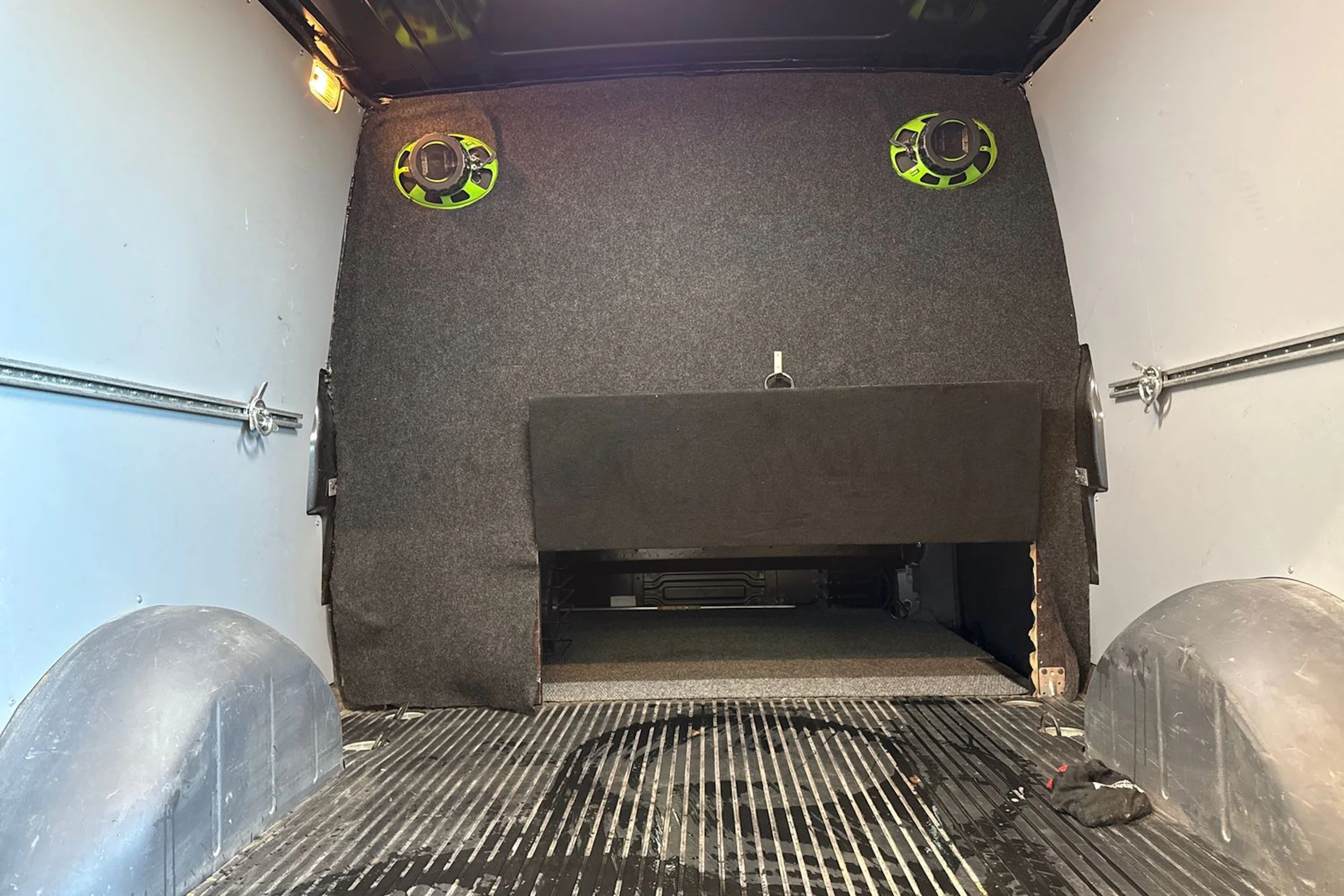 harmaa Mercedes-Benz Vito 2021 kuva 18.