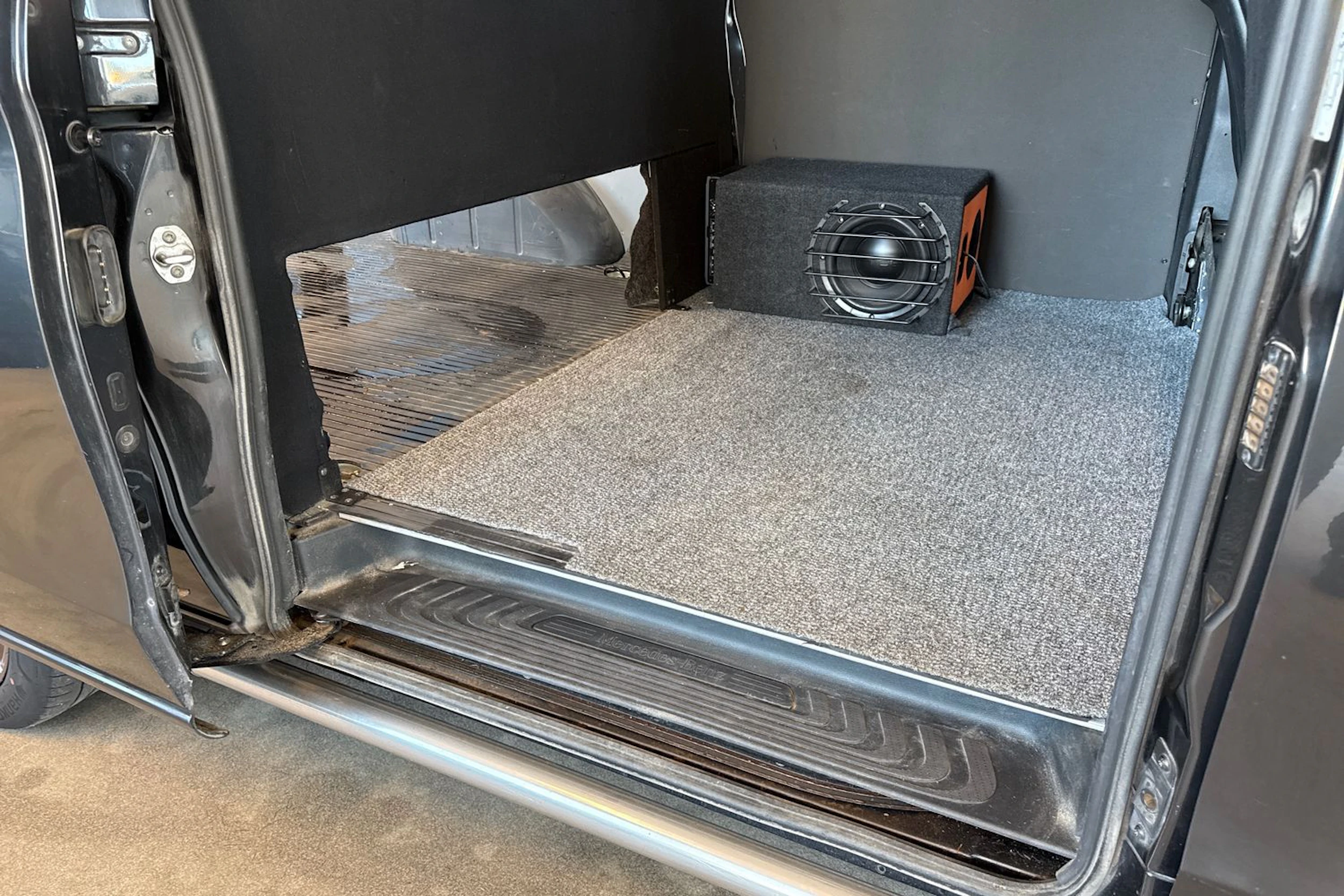 harmaa Mercedes-Benz Vito 2021 kuva 19.