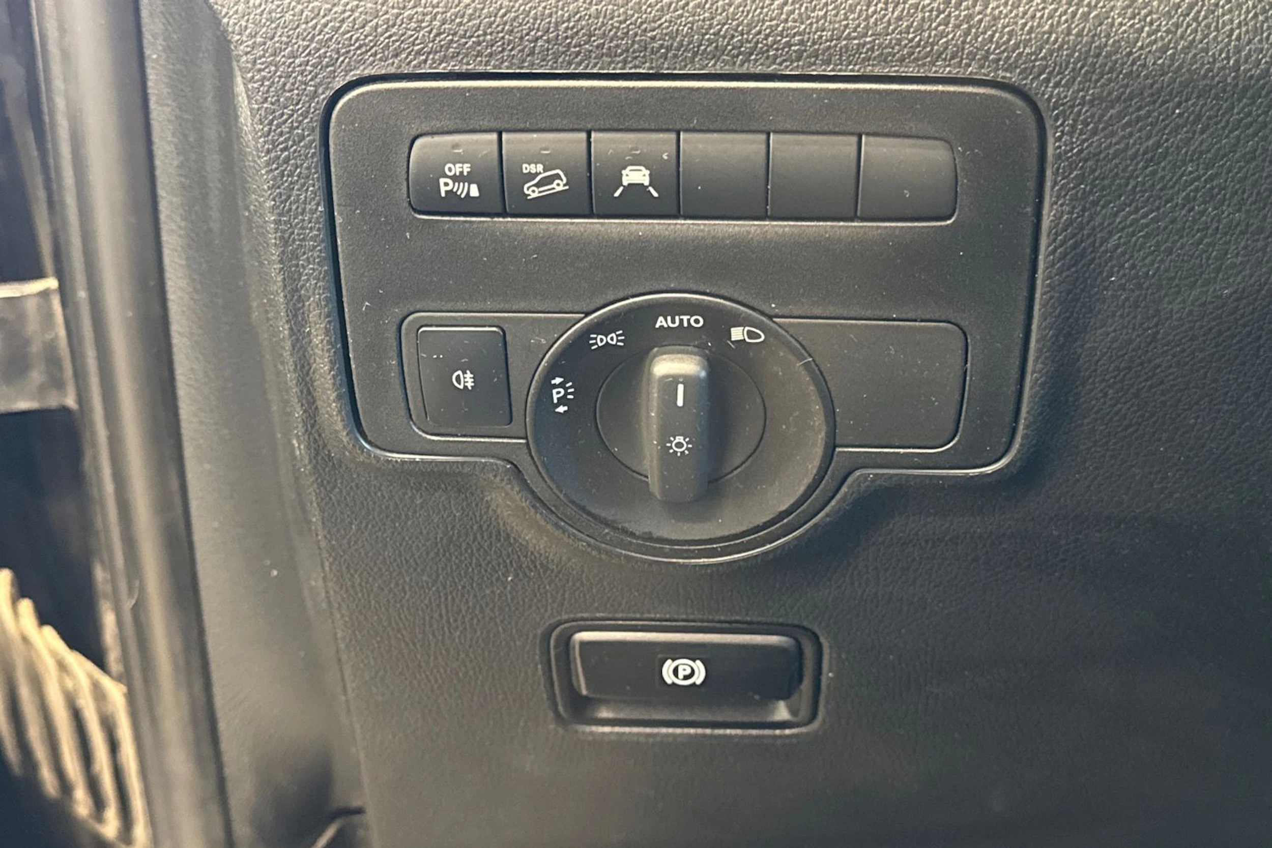 harmaa Mercedes-Benz Vito 2021 kuva 30.