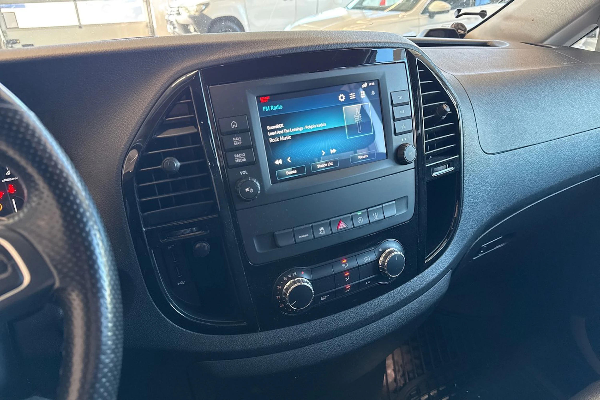 harmaa Mercedes-Benz Vito 2021 kuva 33.