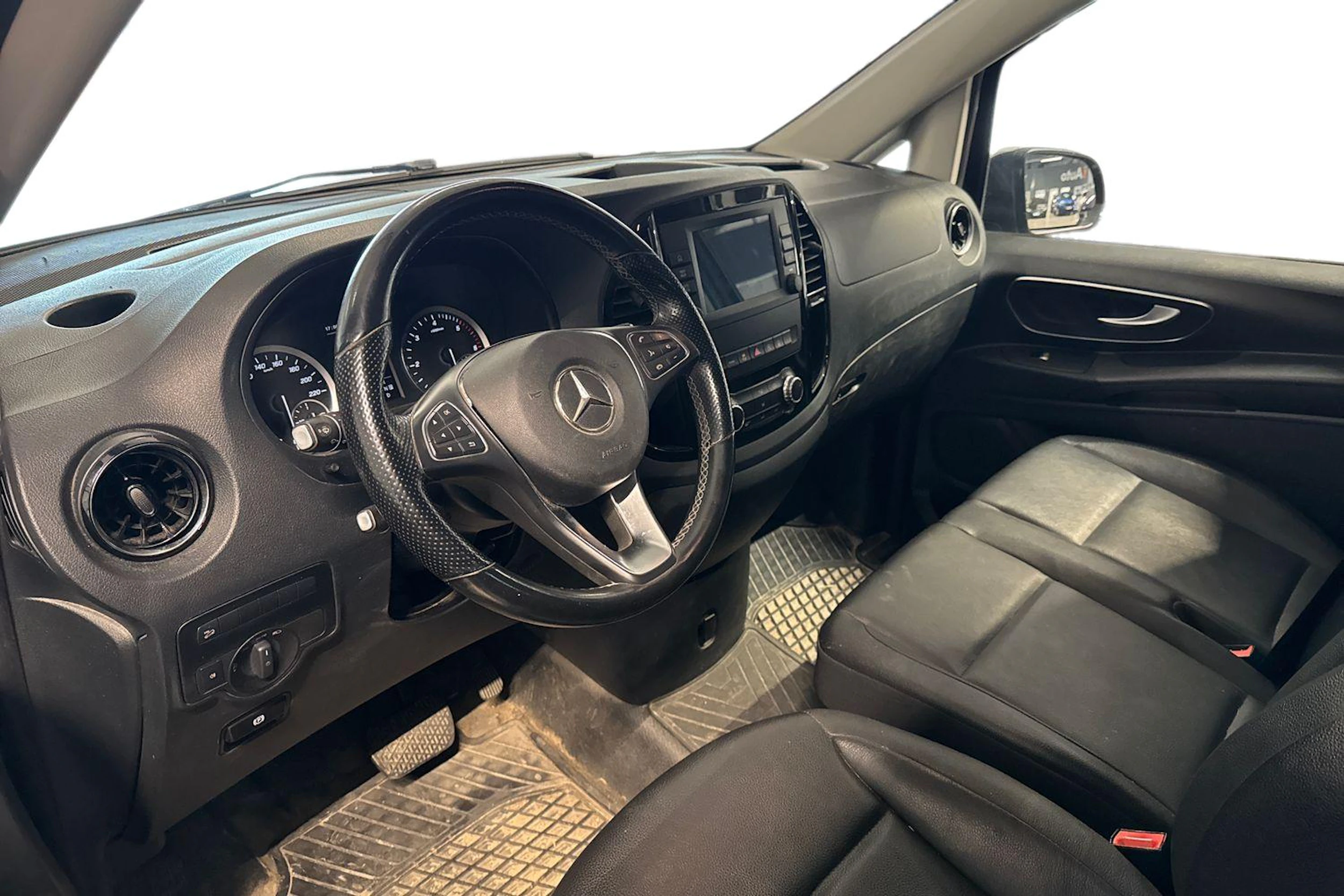 sininen Mercedes-Benz Vito 2021 kuva 3.