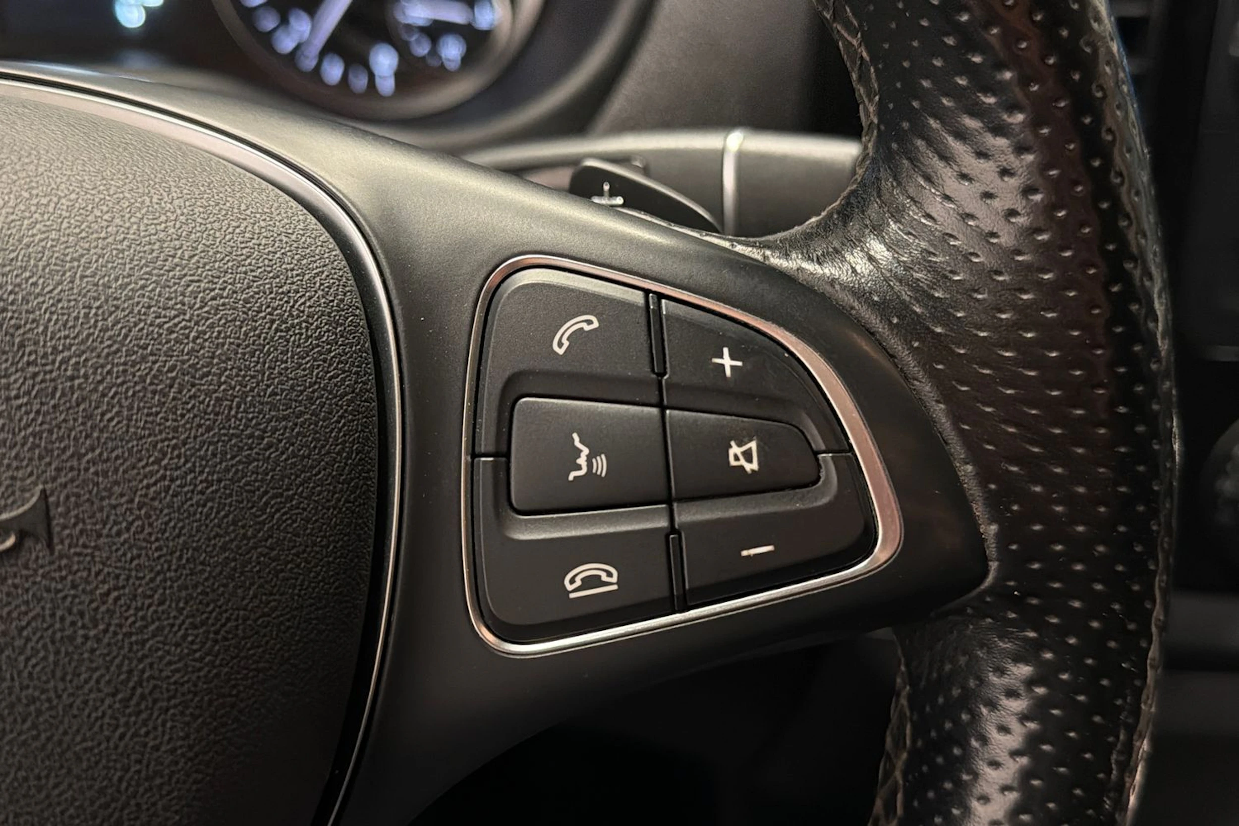 Musta Mercedes-Benz Vito 2021 kuva 18.
