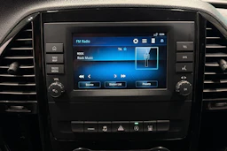 Musta Mercedes-Benz Vito 2021 kuva 20.