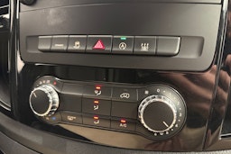 musta Mercedes-Benz Vito 2021 kuva 22.