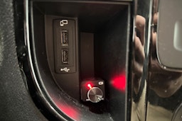 musta Mercedes-Benz Vito 2021 kuva 23.