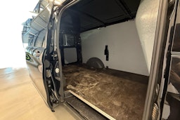 musta Mercedes-Benz Vito 2021 kuva 11.