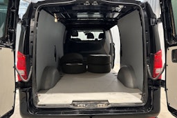 musta Mercedes-Benz Vito 2021 kuva 16.