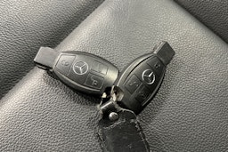 musta Mercedes-Benz Vito 2021 kuva 25.