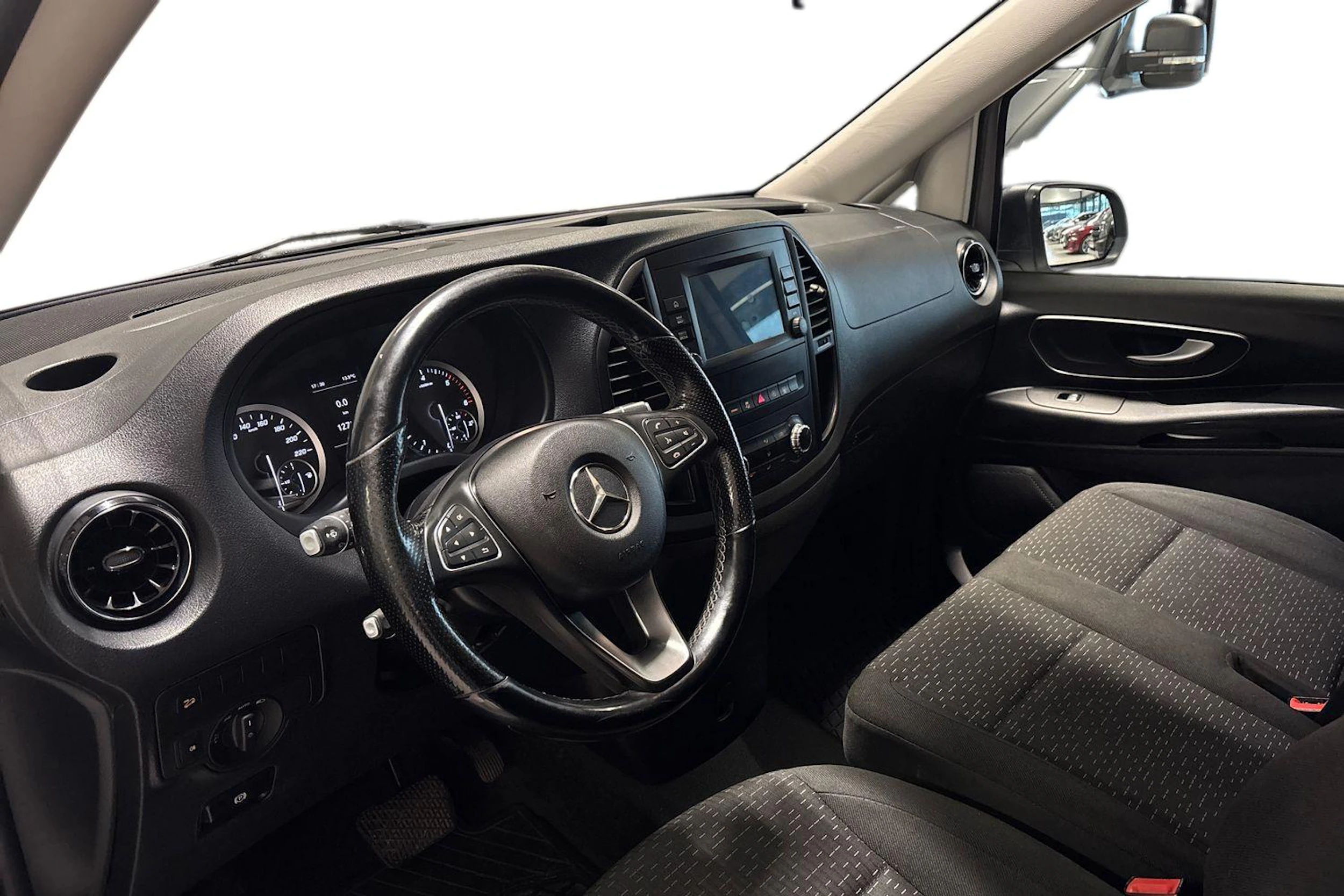 harmaa Mercedes-Benz Vito 2021 kuva 3.