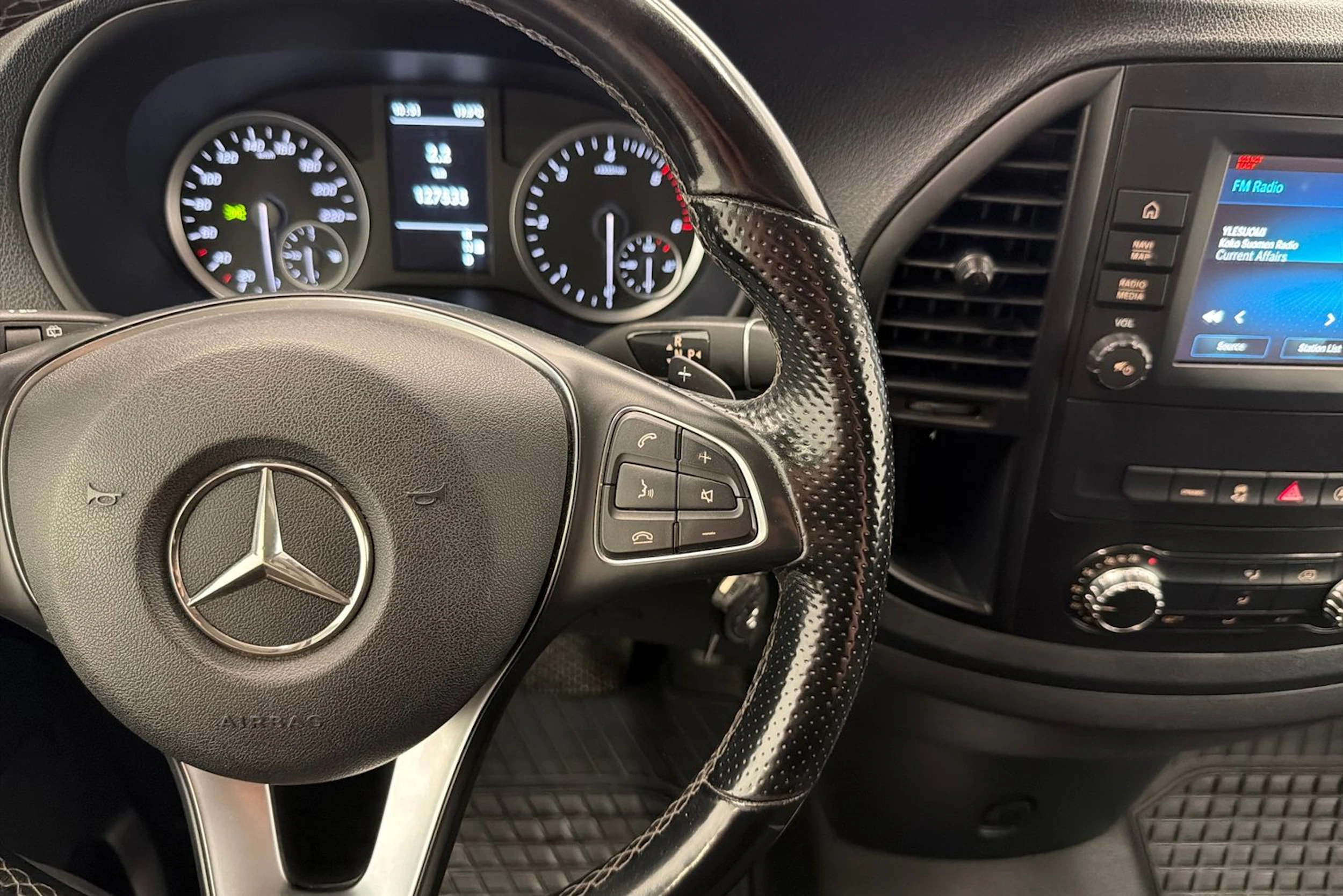 harmaa Mercedes-Benz Vito 2021 kuva 12.