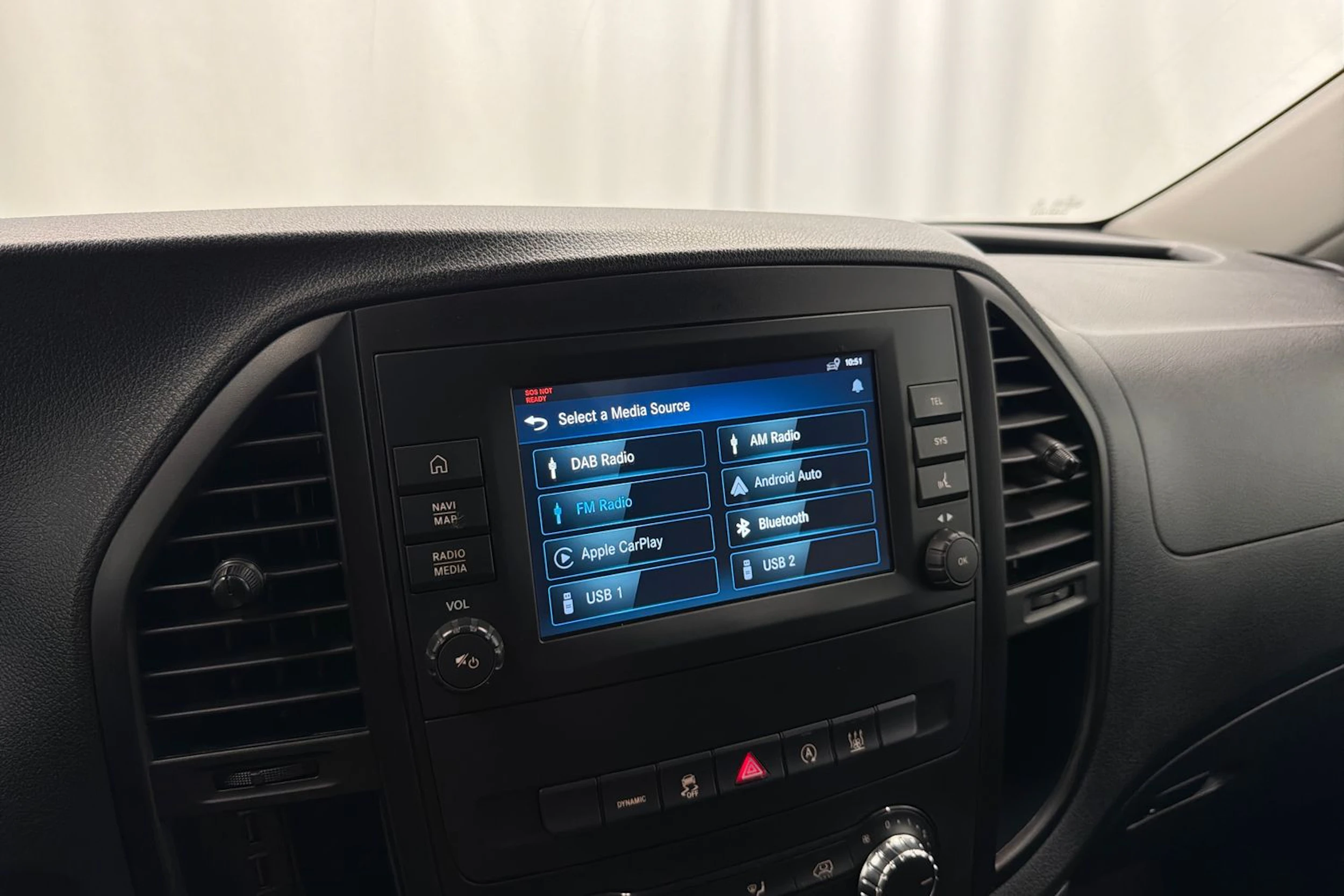 harmaa Mercedes-Benz Vito 2021 kuva 18.
