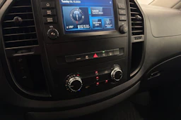 harmaa Mercedes-Benz Vito 2021 kuva 21.
