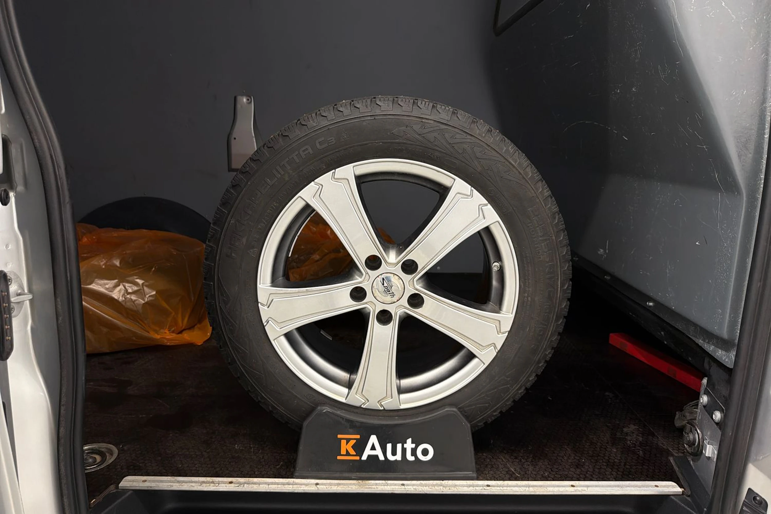 harmaa Mercedes-Benz Vito 2021 kuva 30.