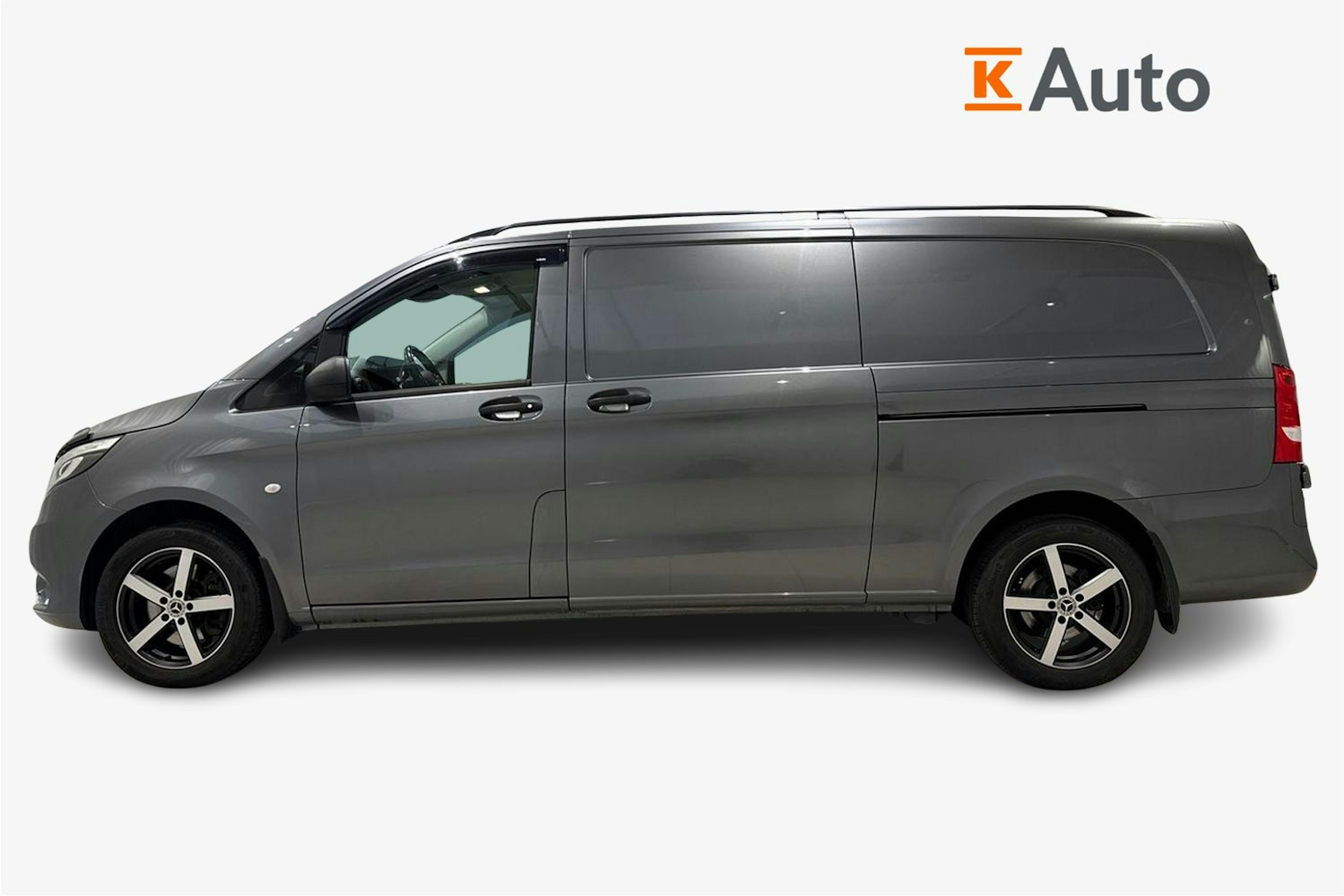 harmaa Mercedes-Benz Vito 2021 kuva 6.
