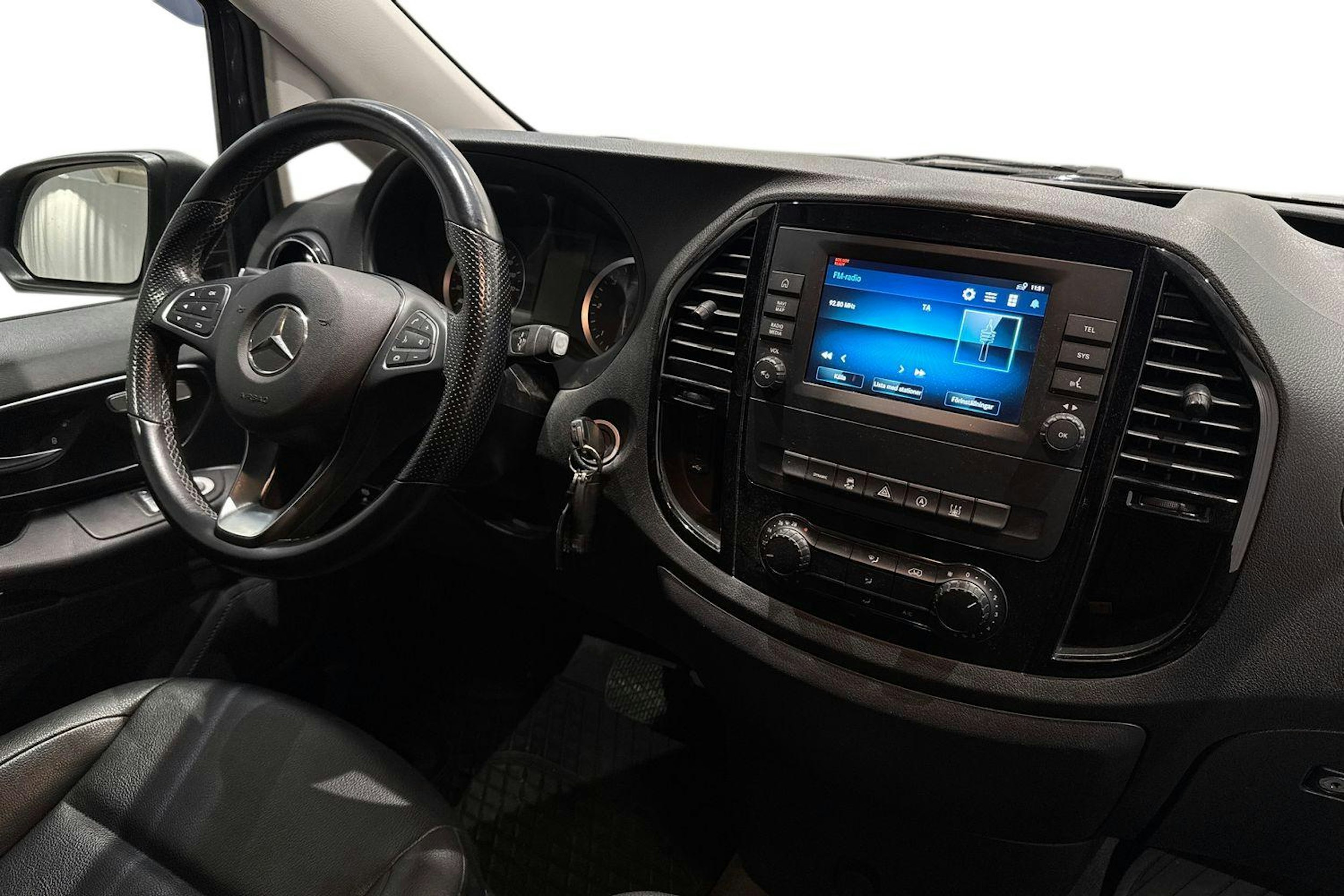 harmaa Mercedes-Benz Vito 2021 kuva 9.