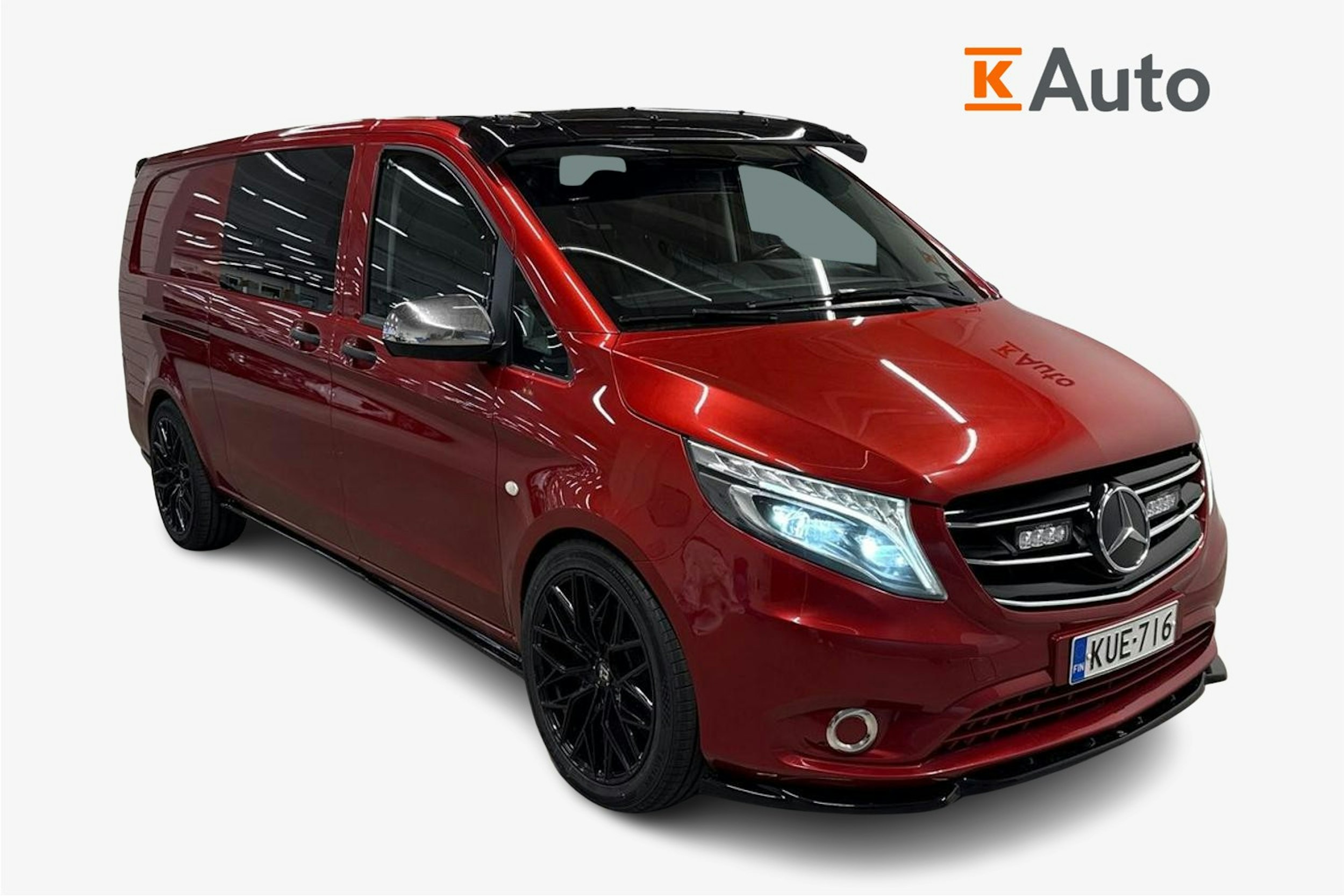 Punainen Mercedes-Benz VITO 2021 kuva 1.