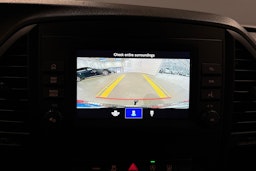 Punainen Mercedes-Benz VITO 2021 kuva 22.