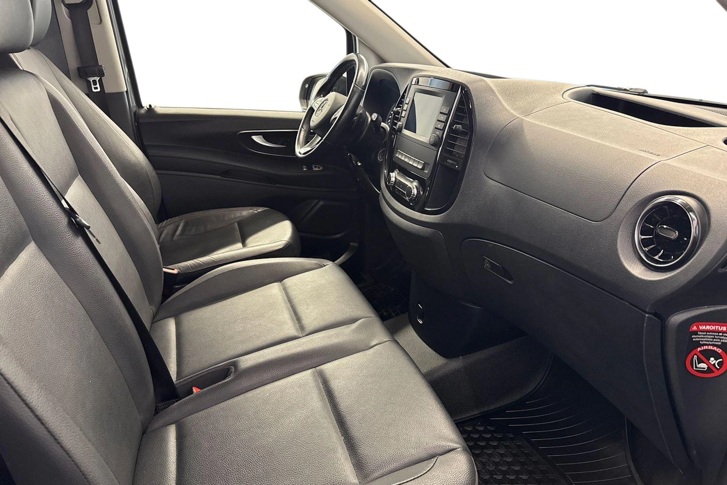 harmaa Mercedes-Benz Vito 2021 kuva 9.