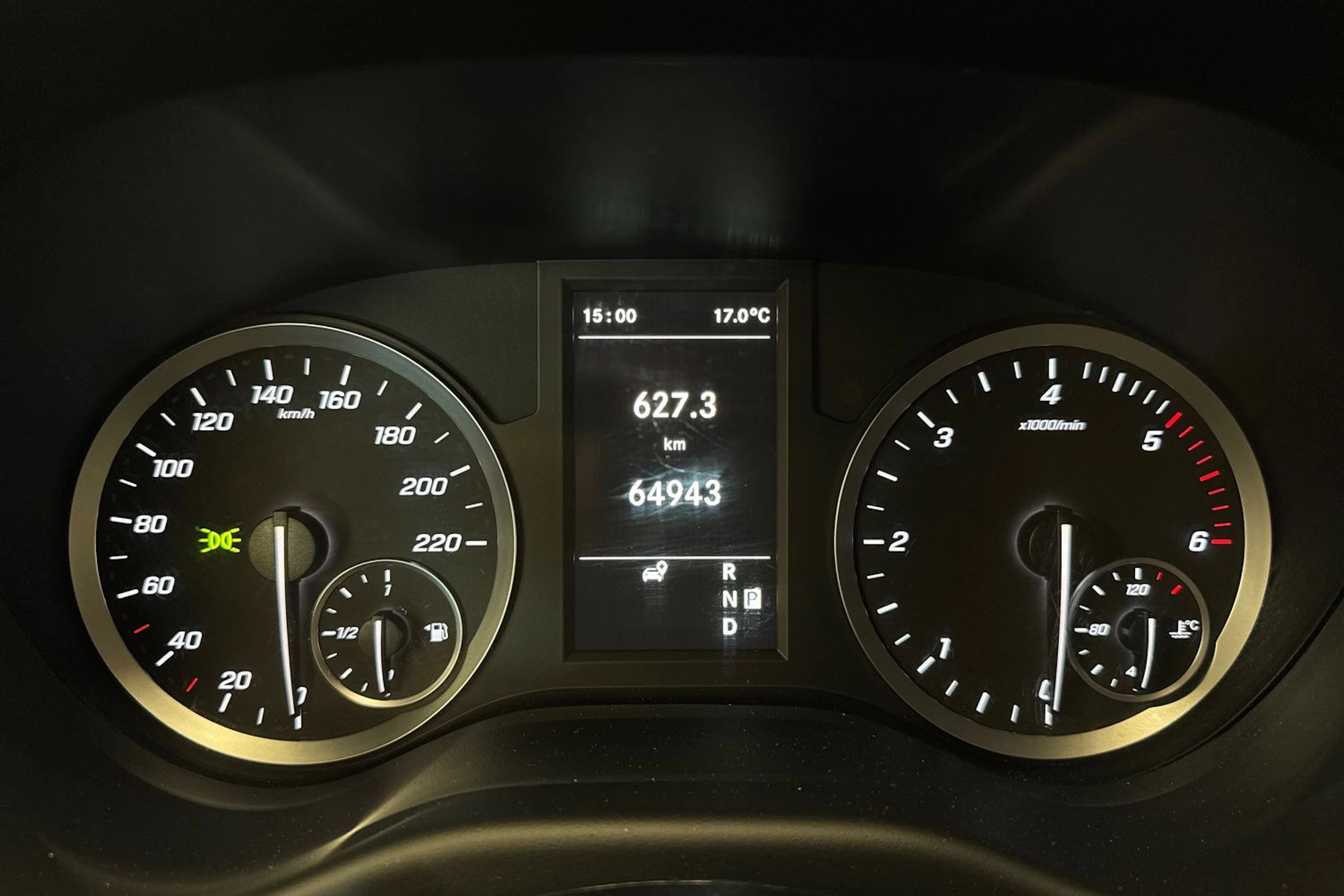 harmaa Mercedes-Benz Vito 2021 kuva 17.