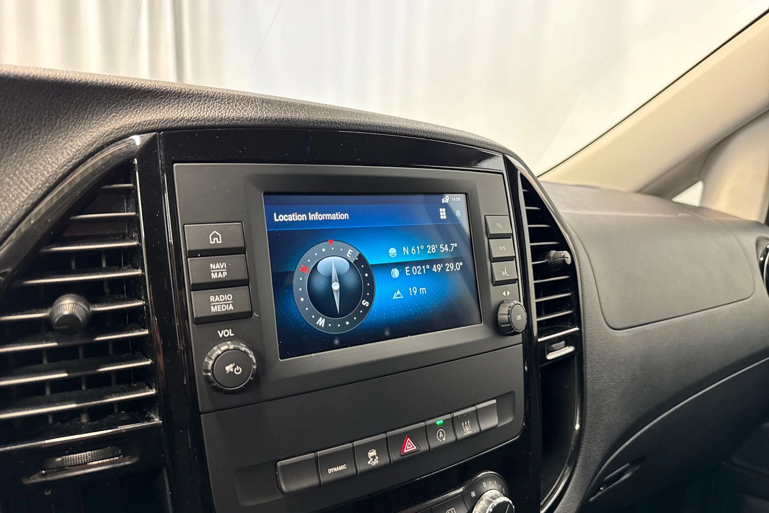 harmaa Mercedes-Benz Vito 2021 kuva 20.