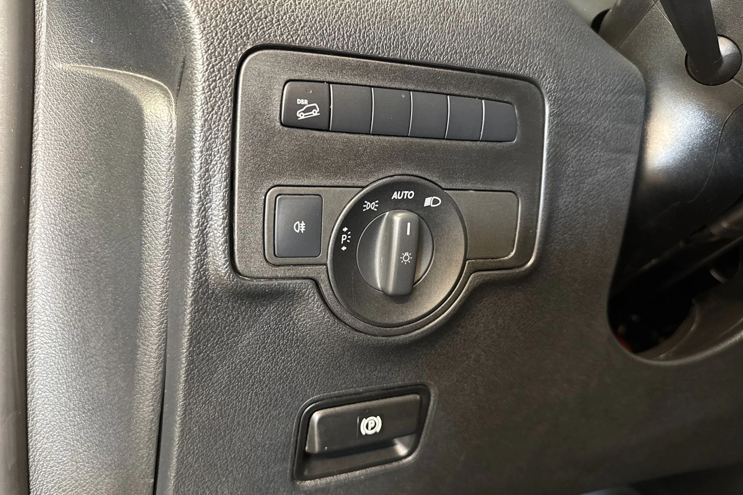 harmaa Mercedes-Benz Vito 2021 kuva 22.