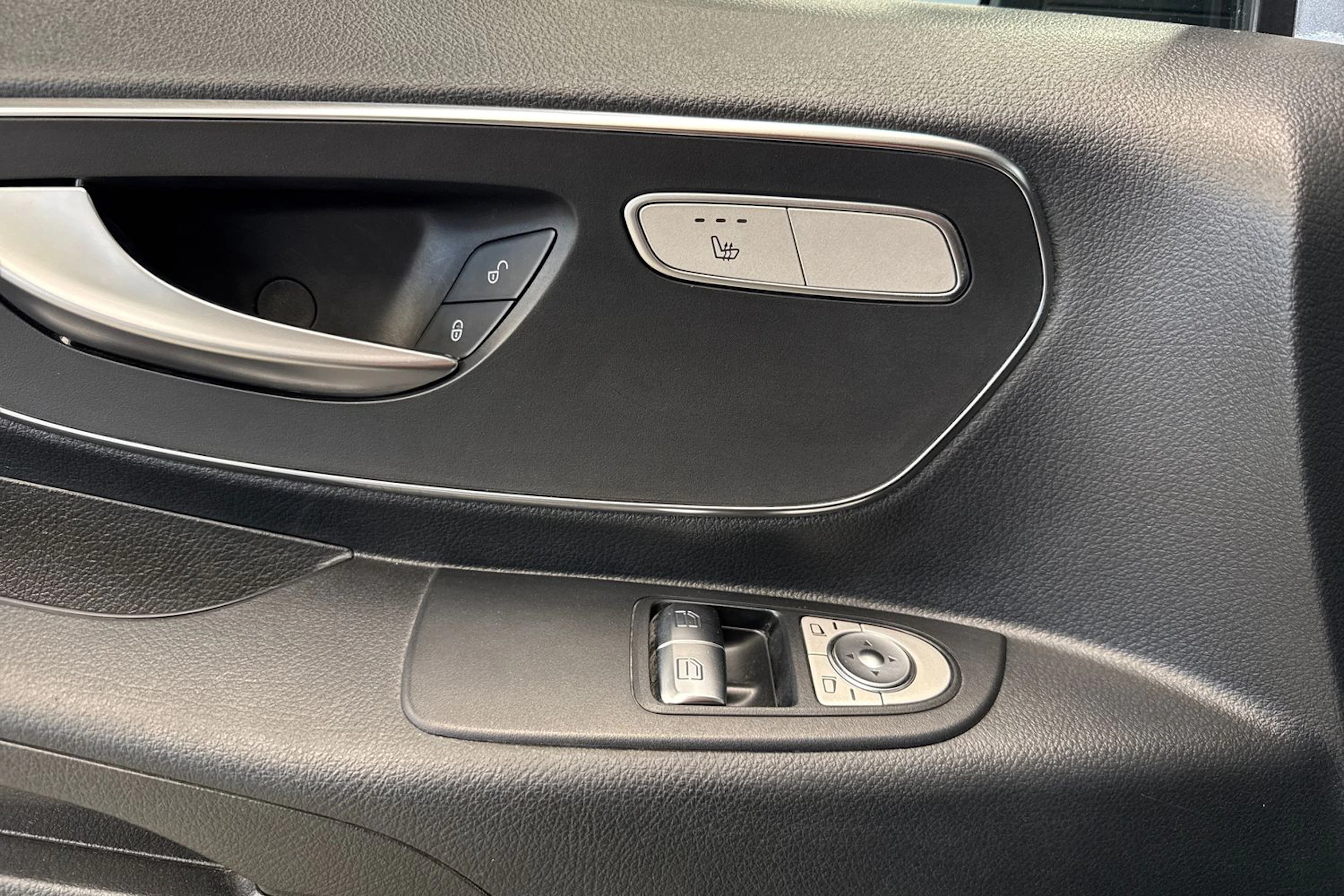 harmaa Mercedes-Benz Vito 2021 kuva 23.