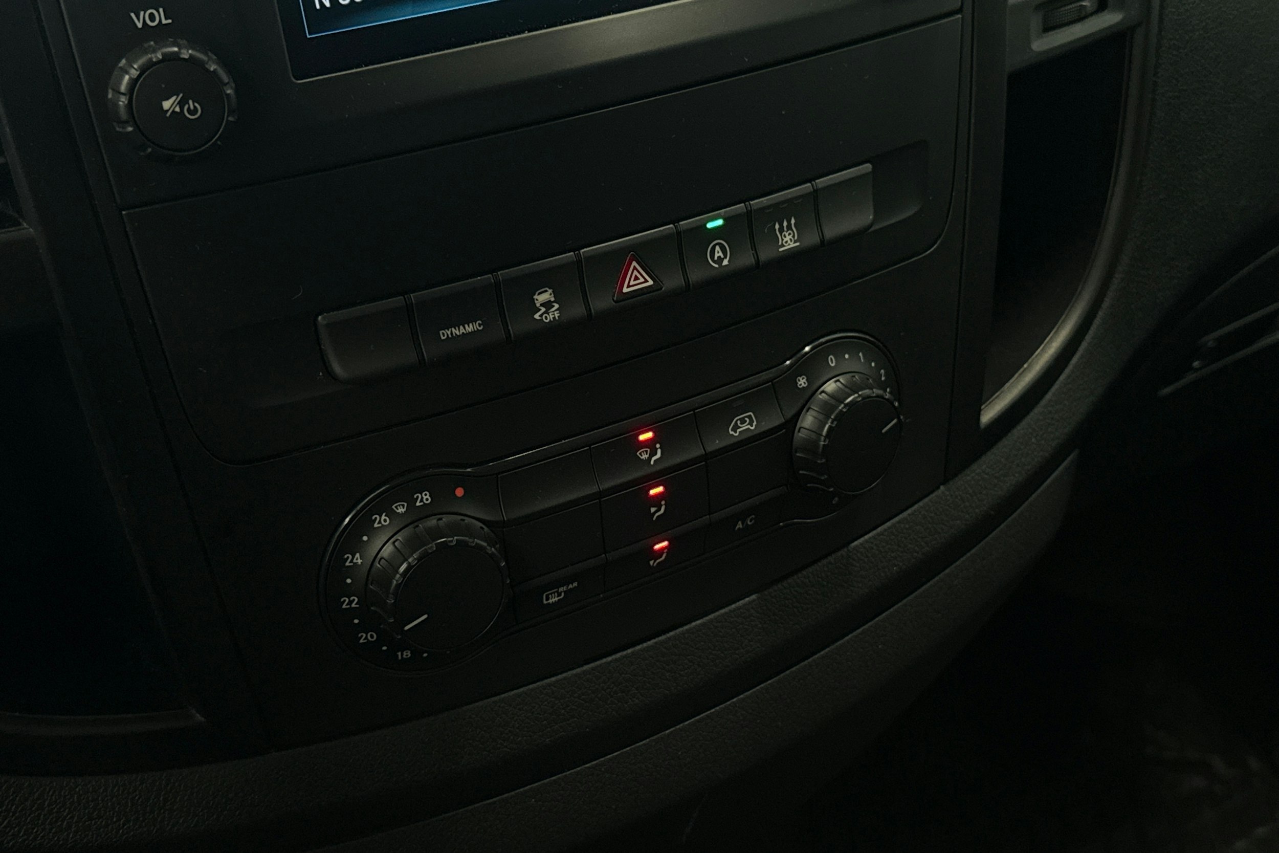 musta Mercedes-Benz Vito 2021 kuva 20.