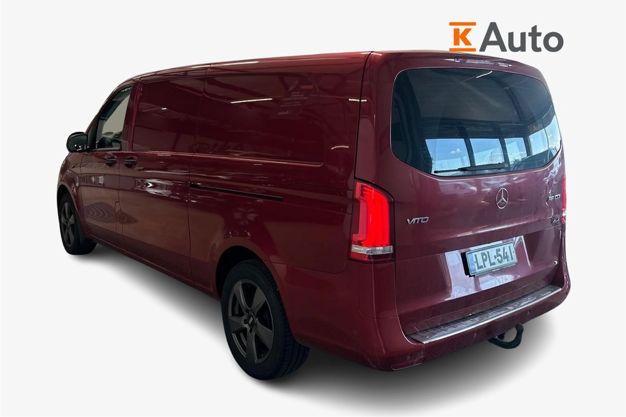 punainen Mercedes-Benz Vito 2021 kuva 2.