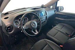 punainen Mercedes-Benz Vito 2021 kuva 3.
