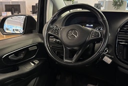 Musta Mercedes-Benz VITO 2021 kuva 14.