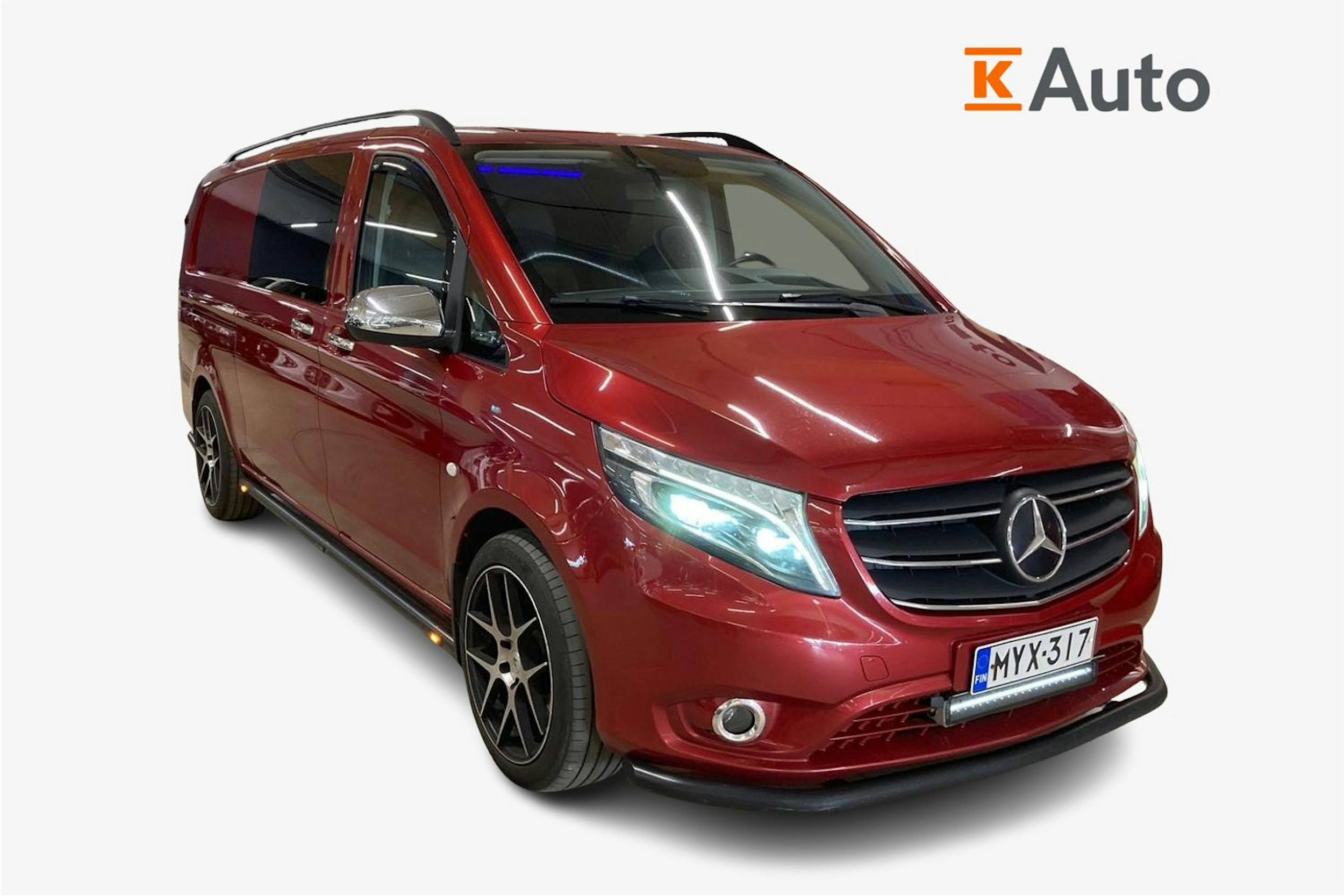 punainen Mercedes-Benz Vito 2021 kuva 1.