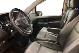 punainen Mercedes-Benz Vito 2021 kuva 3.