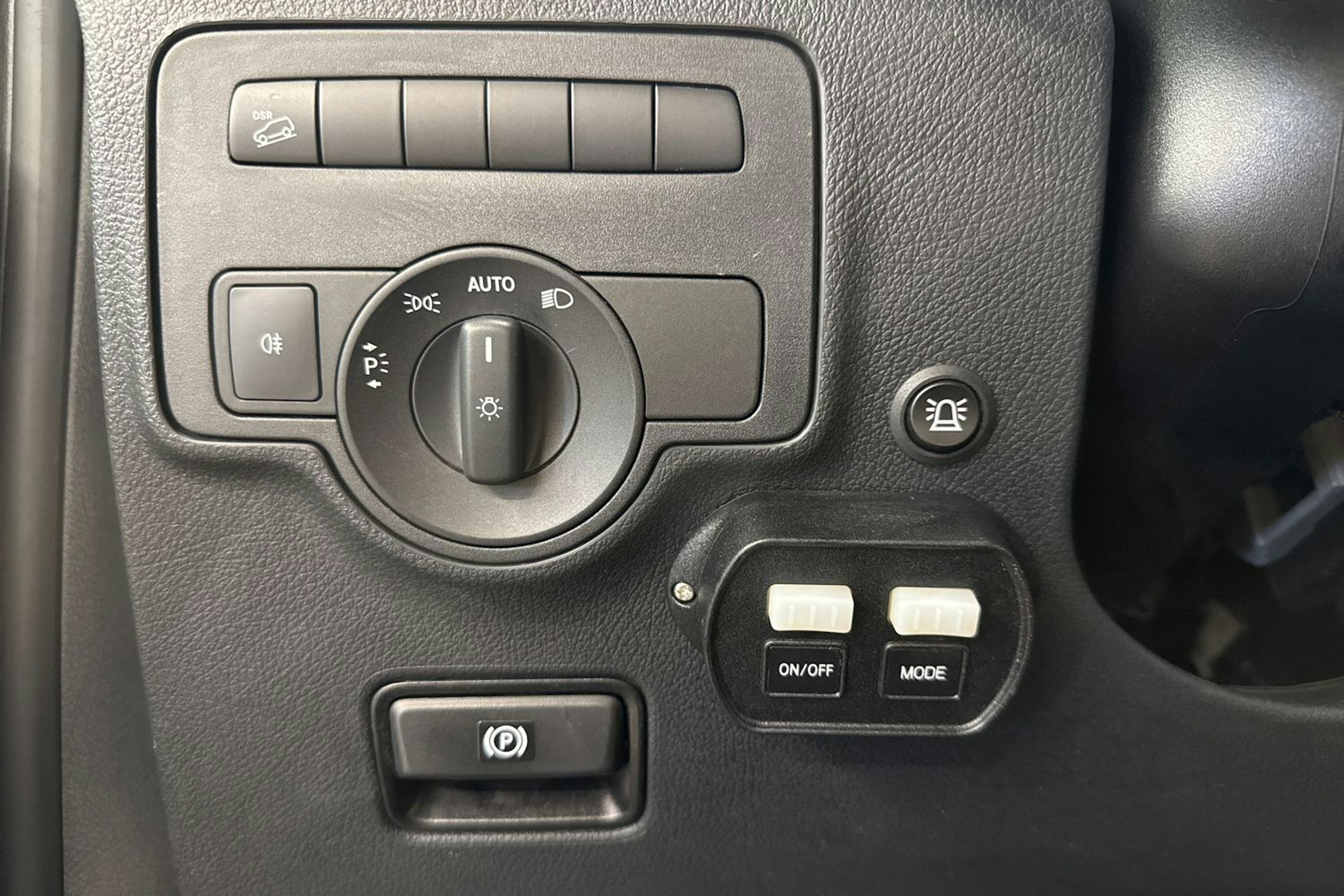 musta Mercedes-Benz Vito 2021 kuva 17.