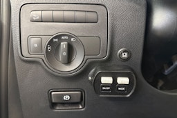 musta Mercedes-Benz Vito 2021 kuva 17.