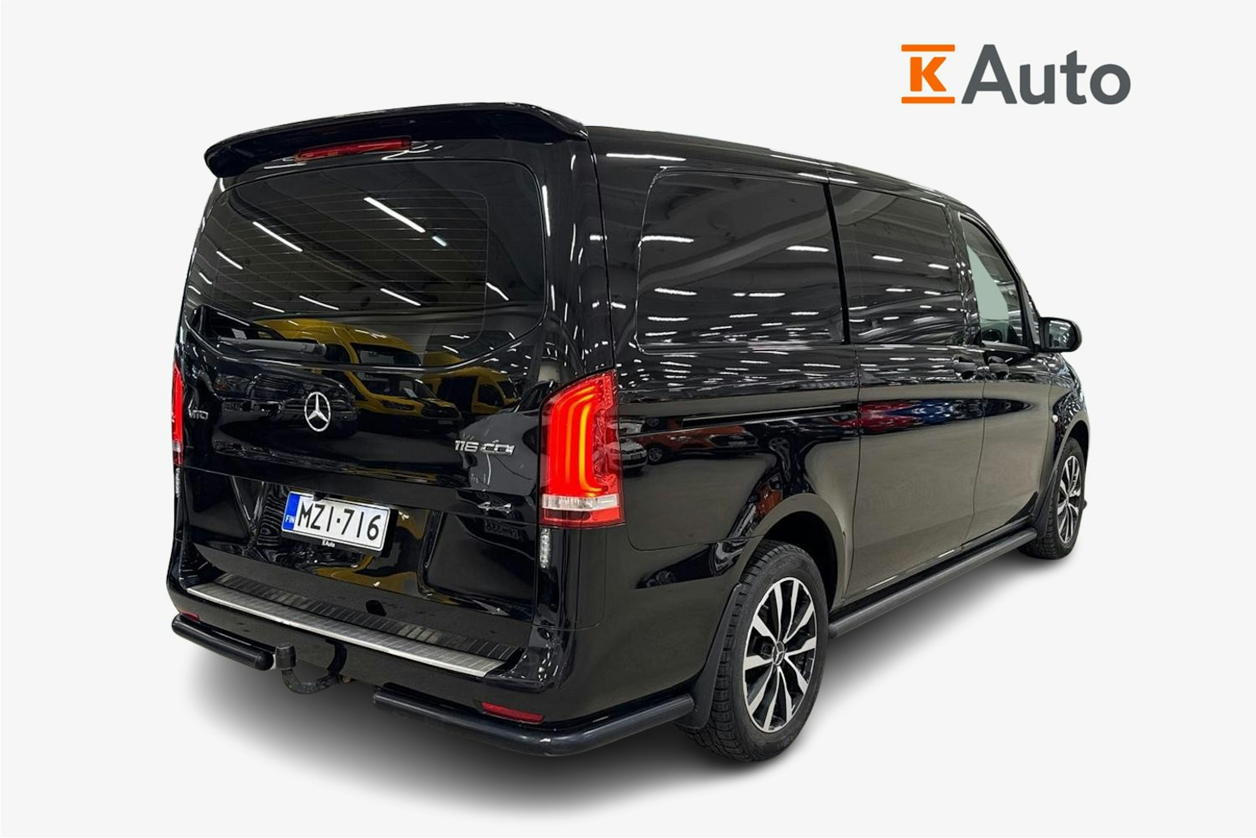 musta Mercedes-Benz Vito 2021 kuva 2.