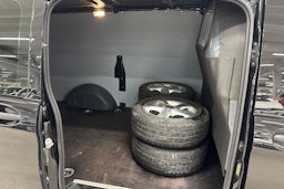 musta Mercedes-Benz Vito 2021 kuva 13.
