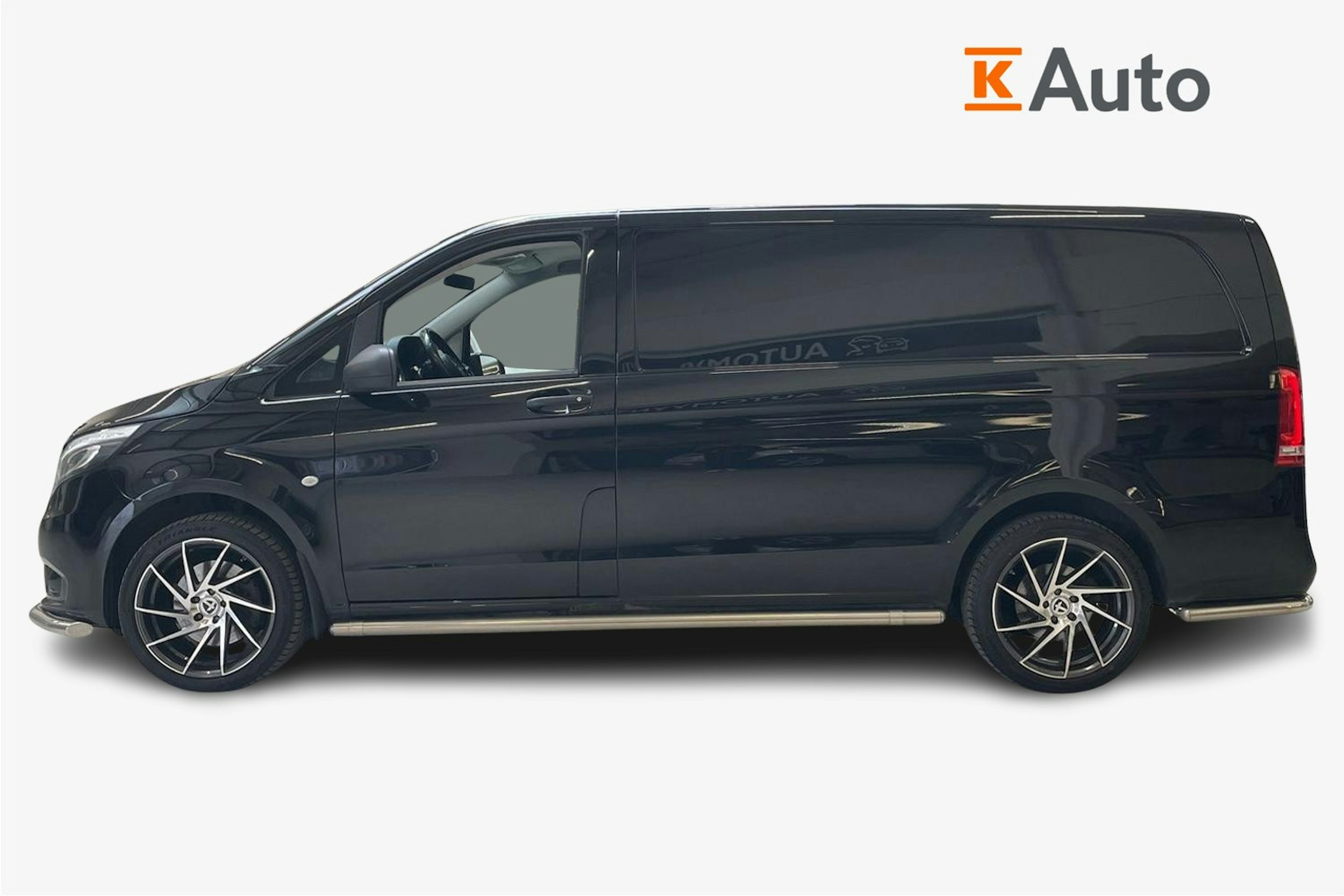 musta Mercedes-Benz Vito 2021 kuva 6.