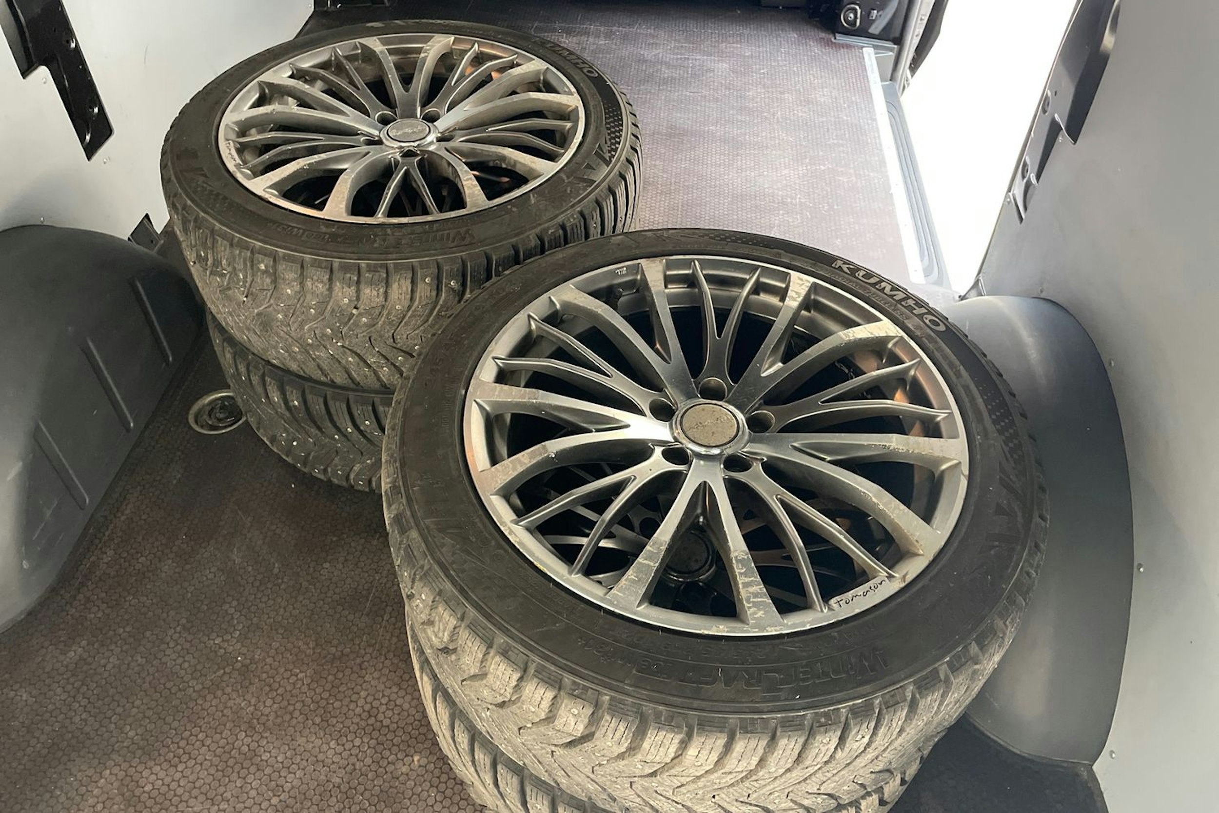 musta Mercedes-Benz Vito 2021 kuva 15.