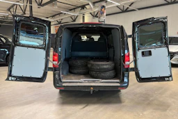musta Mercedes-Benz Vito 2021 kuva 4.