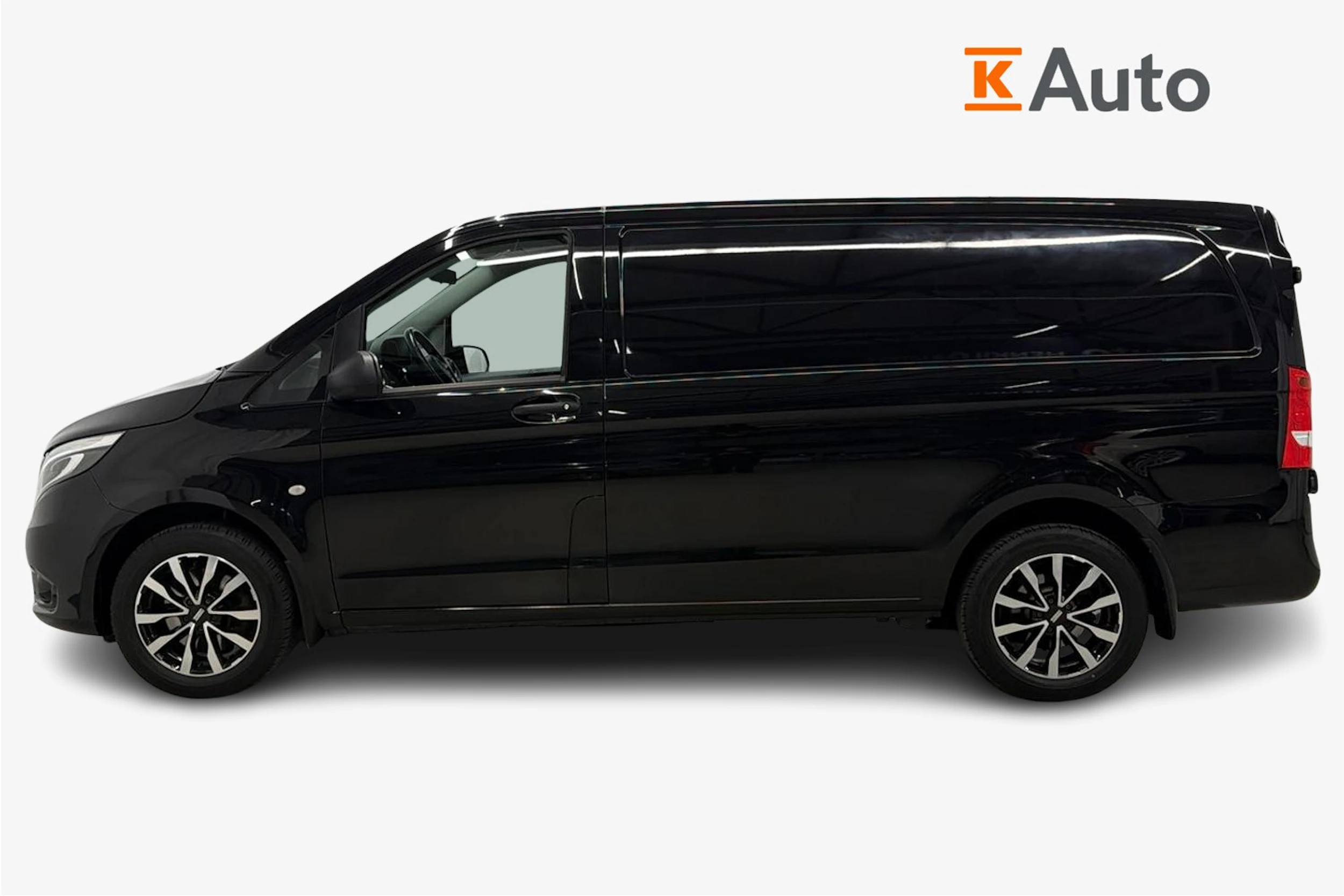 musta Mercedes-Benz Vito 2021 kuva 5.