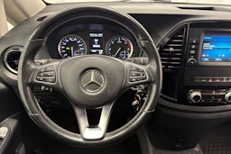 musta Mercedes-Benz Vito 2021 kuva 10.