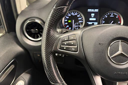 musta Mercedes-Benz Vito 2021 kuva 11.