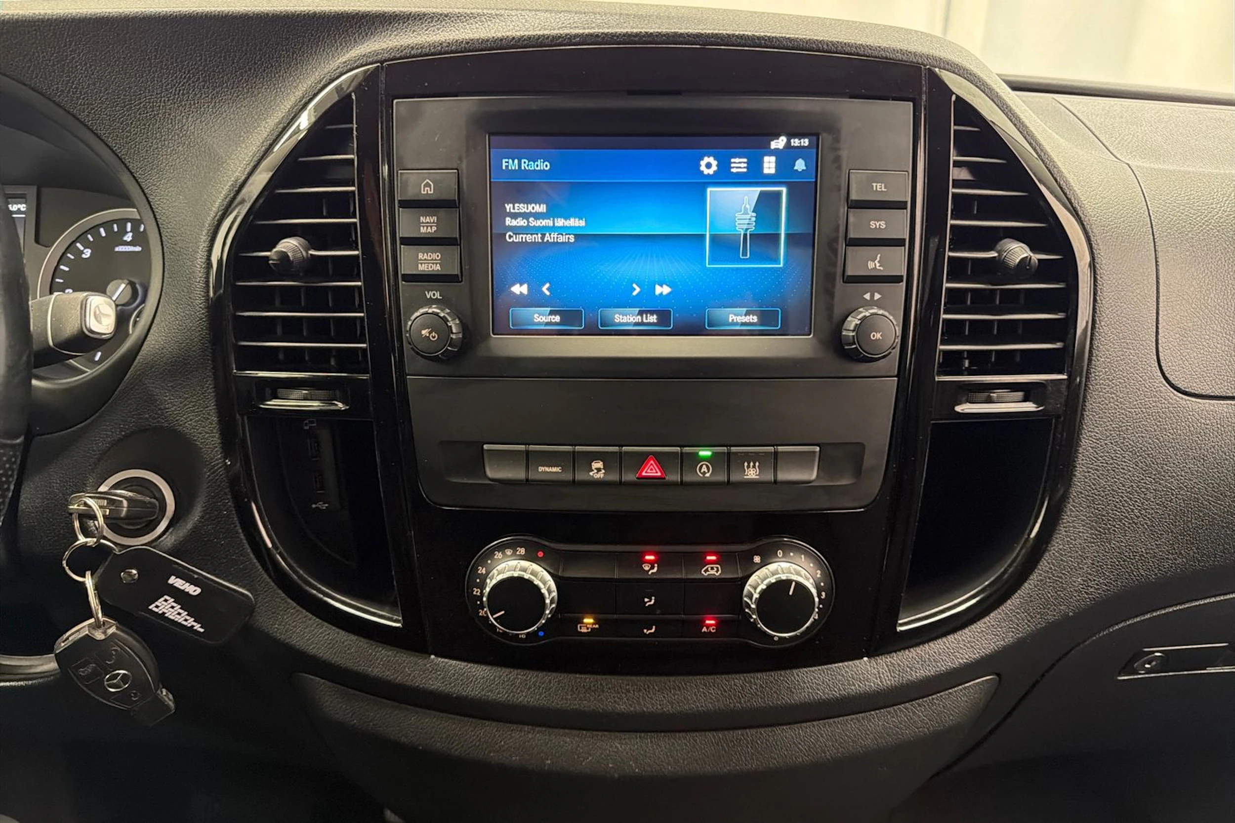 musta Mercedes-Benz Vito 2021 kuva 16.