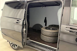 musta Mercedes-Benz Vito 2021 kuva 21.