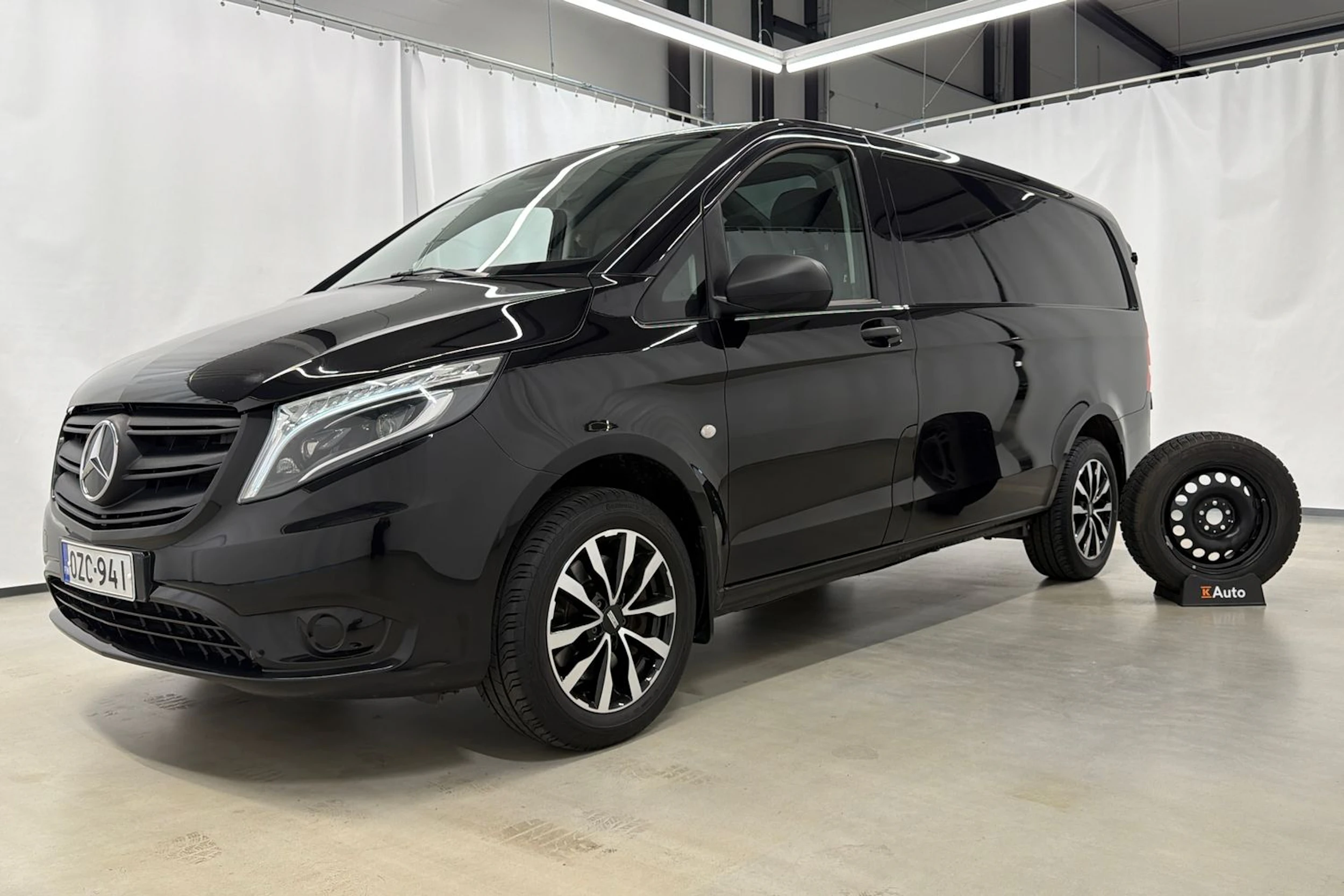 musta Mercedes-Benz Vito 2021 kuva 25.