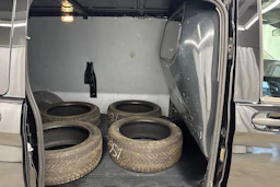 musta Mercedes-Benz Vito 2021 kuva 11.